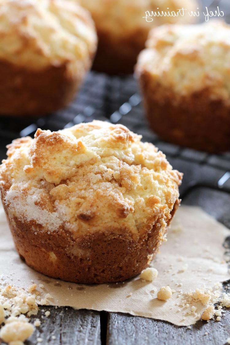 Creme Brûlée Muffins from chef-in-training.com ...The flavors of a fancy dessert in a simple, soft and delicious muffin! #breakfast #recipe #muffin