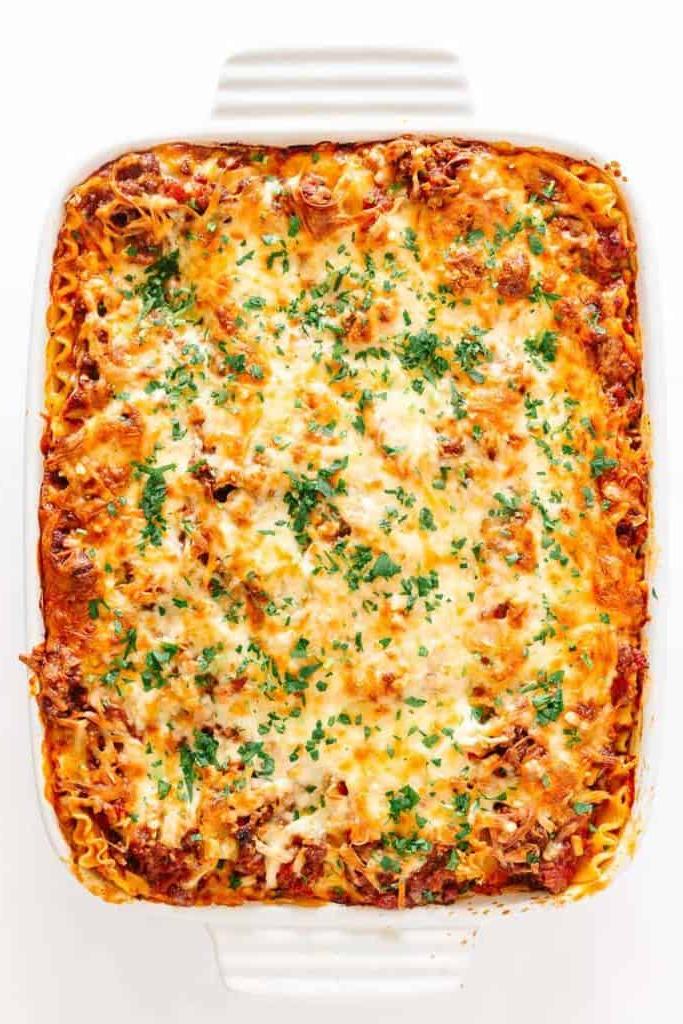 white pan of lasagna