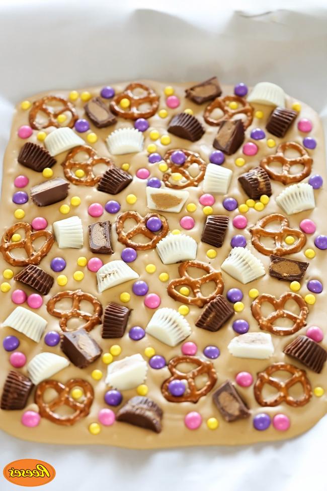 REESE'S Chocolate Peanut Butter "BUNNY BARK"... A simple and delicious chocolate and peanut butter bark. It is smooth chocolate with a delicious salty crunch from pretzels. This is sure to be a hit with all who try it! #sponsored